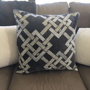 THROW PILLOW Velvet Grey+Beaded+Home Decor+Pillow+50x50cm Cushion Cover Sparkle - Picture 1 of 8