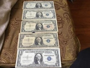 5 banknotes $1.00 dollar (4) 1957 (1) 1935 ciculated condition - Picture 1 of 7