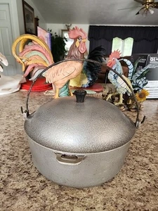 VTG Club Aluminum Hammered Pot w Bale Handle Dutch Oven Stockpot 4.5 QT w lid - Picture 1 of 8