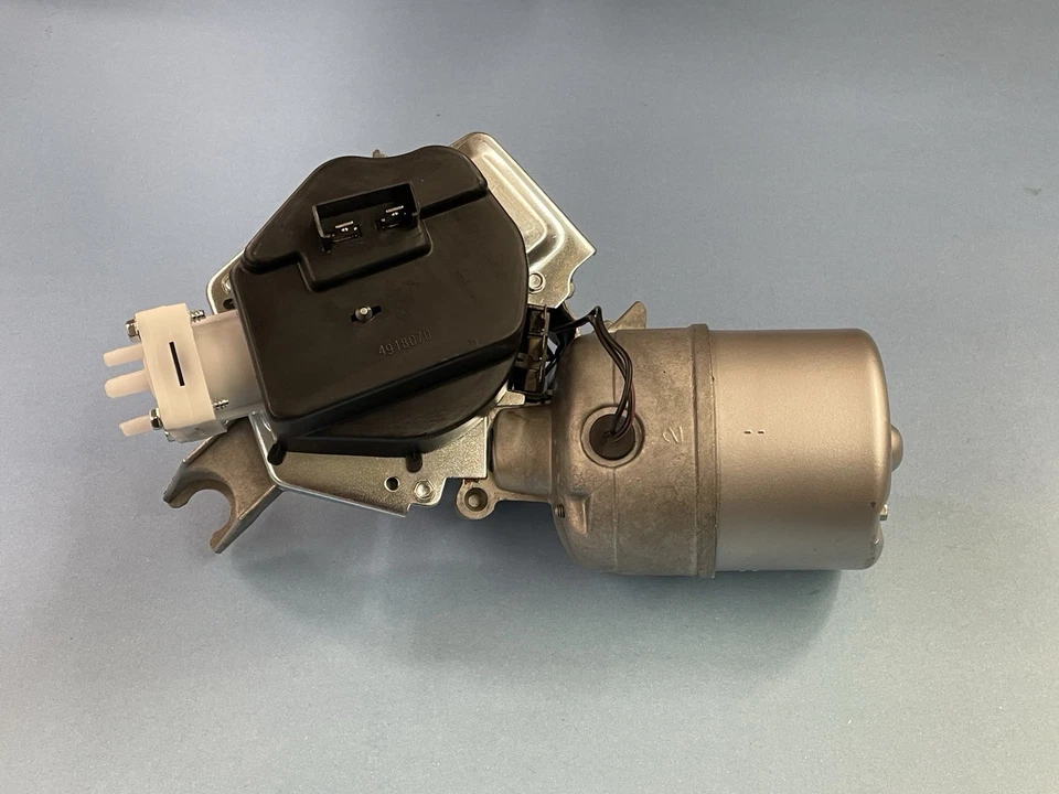 服务 1965 1966 1967 年别克 Riveria 雨刮电机和新的洗衣机泵 凯迪拉克 — 第 1/2 张图片