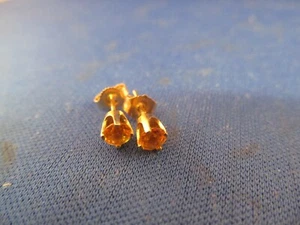 14K YELLOW GOLD YELLOW AMBER GEMSTONE PIERCED EARRINGS - Picture 1 of 3