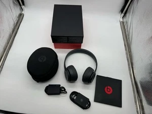 Beats by Dr. Dre Solo3 On Ear Wireless Headphones - Asphalt Gray - Picture 1 of 6