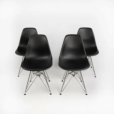 2018 Herman Miller Eames DSR schwarze Kunststoff Esszimmerstühle mit Eiffelbasen 4er Set - Bild 1 von 4