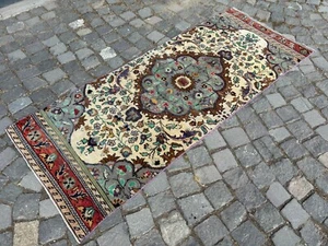 Turkish rug, Runner rug, Vintage rug, Handmade, Corridor, Wool | 2,3 x 5,8 ft - Picture 1 of 11