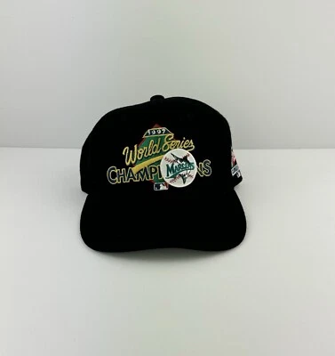 Sombrero De Colección Florida Marlins Campeones Serie Mundial 1997 Snapback Clubhouse Lana Foto 1 de 4