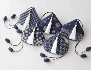 Sashiko Coin Purse DIY Kit with Tutorial Embroidery gift - Picture 1 of 17