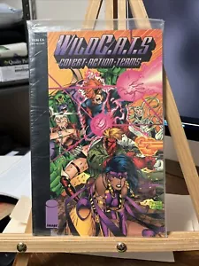 Wild C.A.T.S. Compendium 1993 imagen en estado bastante bueno cómics sellados Wildcats Jim Lee - Imagen 1 de 2