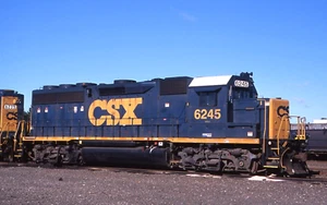 Original Dia: CSXT GP40-2 6245 at North Haven, CT - Bild 1 von 1