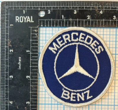 VINTAGE MERCEDES BENZ AUTOMOBILE CAR SOUVENIR 3" ROUND IRON ON PATCH CREST - Image 1 of 2