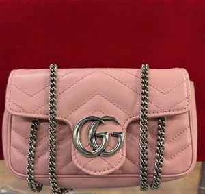 Borsa a tracolla Gucci GG Marmont Super Mini in pelle matelasse - ROSA - - Foto 1 di 16