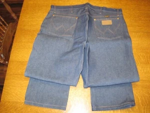 Herren Wrangler 13MWZ - 0013CWZ COWBOY CUT Denim Blau Jeans Größe 38x36 Neu ohne Etikett!!! - Bild 1 von 6