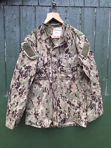 US NAVY AOR 2 / NWU III PATTERN SHIRT / JACKET SIZE MEDIUM LONG SEEBEES - Picture 1 of 6