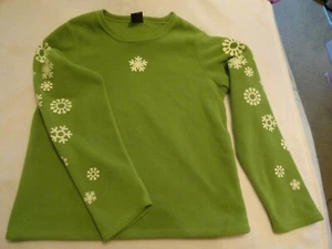 Girls Gap Green Fleece Snowflake Pullover - SZ M (7-8) - Picture 1 of 4