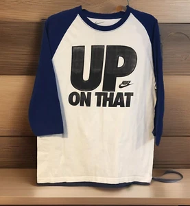 Nike Up On That Medium Raglan T-Shirt Uomo Bianco Blu Manica 3/4 Maglietta Baseball - Foto 1 di 5