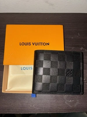 Louis Vuitton Men's Bifold Damier Graphite Canvas Wallet - Image 1 of 3
