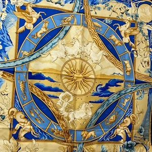 Bufanda de seda grande azul con caja HERMES Carre 90 Rythmes du Monde - Imagen 1 de 10