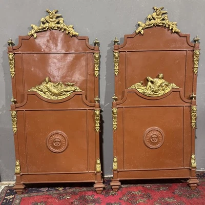 Antigua Pareja De Camas De Hierro Época XIX Siglo - Imagen 1 de 4