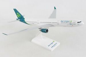 SKYMARKS (SKR1024) AER LINGUS A330-300 1:200 SCALE PLASTIC SNAPFIT MODEL