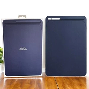 Genuine Apple iPad 9th/8/7/Pro/Air 3rd Generation 10.5"/10.2 Leather Sleeve Case - Picture 1 of 10