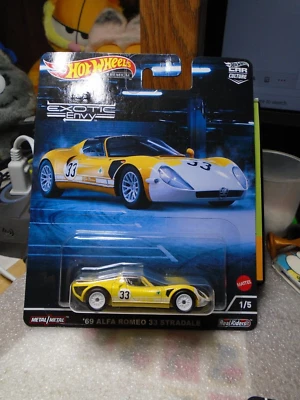 Hot Wheels Exotic Envy '69 Alfa Romeo 33 Stradale con pilotos reales Foto 1 de 2