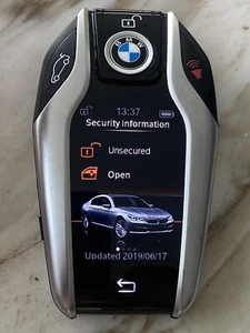 2016 2017 2018 2019 BMW 740i 750i SERIES DISPLAY KEY SMART SCREEN 9877464-01 OEM - Picture 1 of 12