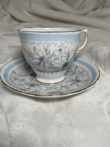 China de hueso inglesa fina toscana vintage, hecha en Inglaterra floral, taza de té y platillo - Imagen 1 de 6