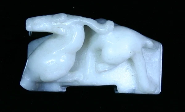 FABULOUS CHINESE ZHOU DYNASTY WHITE JADE SWORD GUARD - Image 1 of 1