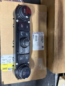 SILVERADO HVAC HEATER A/C CLIMATE CONTROL DASH UNIT 84258729 - Picture 1 of 3