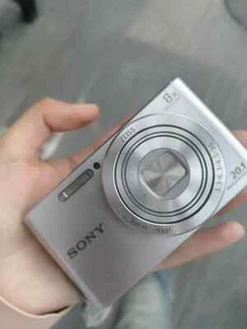 Sony DSC-W830 Cyber-Shot 20.1MP 8x zoom Digital Camera English Silver-95%NEW - Picture 1 of 9