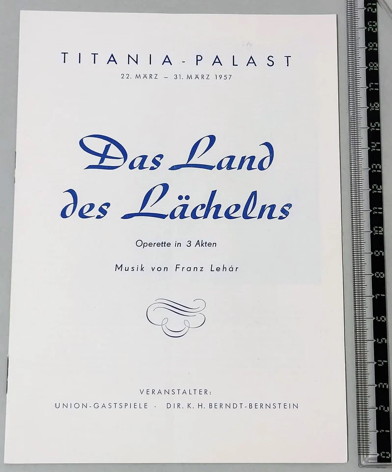 1957  Programmheft Titania Palast Berlin "Das Land des Lächelns" - Bild 1 von 1
