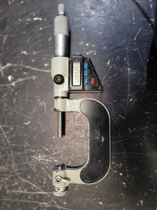 **READ** MITUTOYO DIGITAL THREAD SCREW MICROMETER 326-712-10? 1-2"  NO ANVILS #4 - Picture 1 of 16