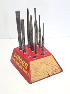 Juego de 9 piezas perforadoras y cinceles Davies Tools de colección con soporte de exhibición de herramientas raras EE. UU. - Imagen 1 de 9