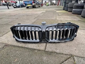 BMW G20/21 LCI 2022+ Shutter Grill active with motor - Picture 1 of 6