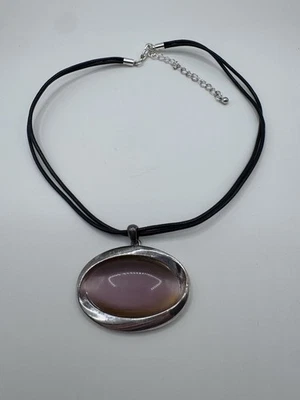 Collar llamativo tono plata rosa en cadena de cuero colgante moda Foto 1 de 3