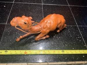 RAR Vintage Kamel Leder umwickelt große Figur Einsatz Augen Sattel Krippe - Bild 1 von 5