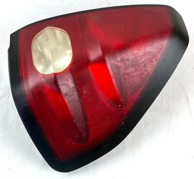 Pontiac Aztek Right Passenger Side Tail Lamp 10325502 - Image 1 of 2