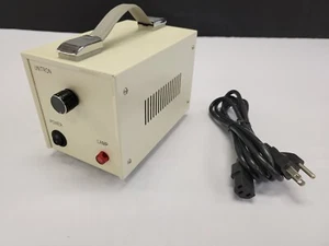 UNITRON 6V 20W FUENTE DE ALIMENTACIÓN/MICROSCOPIO CONTROL FUENTE DE LUZ VARIABLE - Imagen 1 de 3