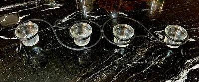 Candelabro votivo remolino floreciente artesanal de hierro/metal negro 4 Foto 1 de 4