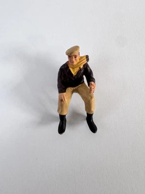 Corgi Toys 1/43 Massey Ferguson / Ford Super Major Tractor Plastic Driver Figure - Image 1 of 4