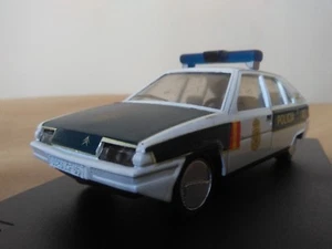 Antigua miniatura 1:43 Scale Carr PR022 Citroën BX Policía Nacional. - Foto 1 di 11