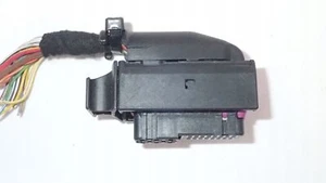 KOSTKA WTYCZKA ZŁĄCZE AUDI VW 038906379B - Foto 1 di 8