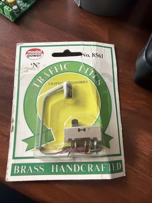 Model Power N Scale Traffic Lite No 8561 - Image 1 of 2