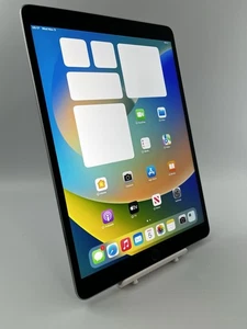 Apple iPad Pro 2nd Gen 10.5" A1701 WiFi 64GB 10.5" Grey Tablet Read Below #i03 - Picture 1 of 22