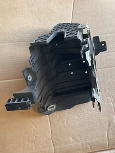 2016-2020 Jeep GRAND CHEROKEE IV 68251775AA Fuse Box - Picture 1 of 4