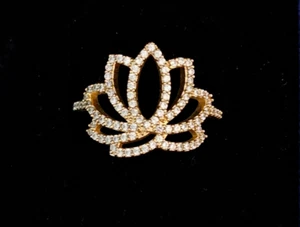Swarovski Lotus Pave Ring, Goldtone, 58 EUR / 8 USA - Picture 1 of 3