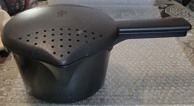 Микроволновая печь-пароварка Pamped Chef на 4 чашки 1 кварта No 2776 черная - Изображение 1 из 4