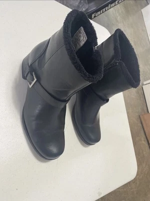 Botas al tobillo Weathermatics by Khombu forradas de piel sintética con cremallera lateral 7 negras para mujer Foto 1 de 4