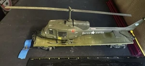 Vintage O gauge army flat car W/UH – 1C HEUY HELICOPTER custom - Picture 1 of 19