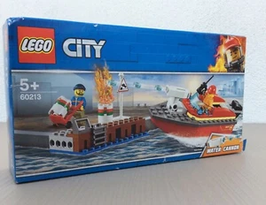LEGO CITY FEUERWEHR - 60213 - Dock Side Fire - SET - STEINE - Bild 1 von 2