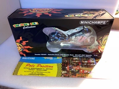 122073176 MINICHAMPS 1:12 YAMAHA 2007 VALENCIA PADDOCK V. ROSSI SHIP. WORLD. - Immagine 1 di 4